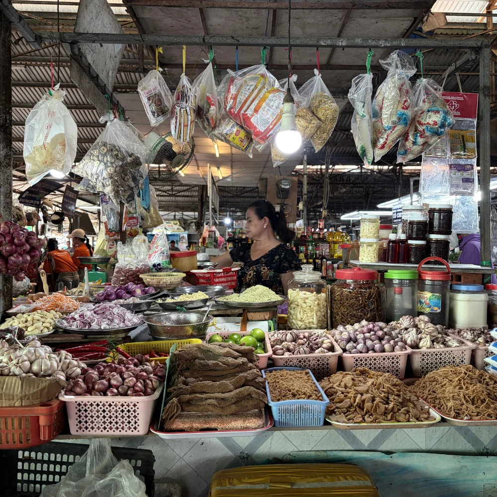 Tap-hoa-Tuyet_362.1.webp