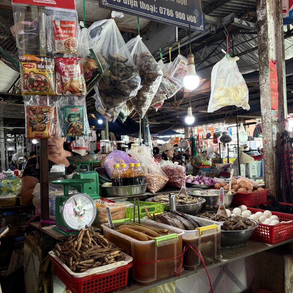 Tap-hoa-Tuyet_362.2.webp